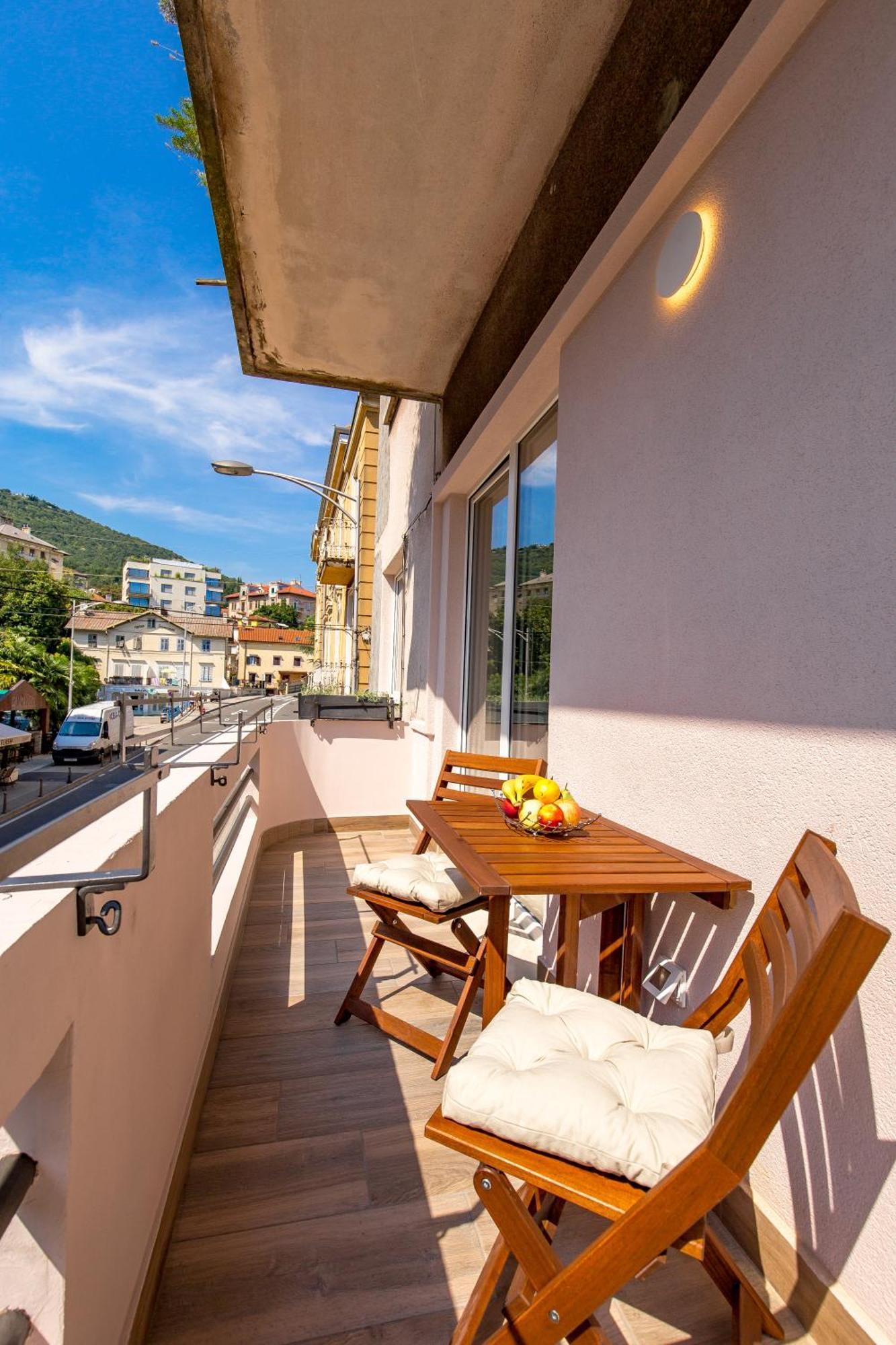 Apartments Liana Opatija Chambre photo